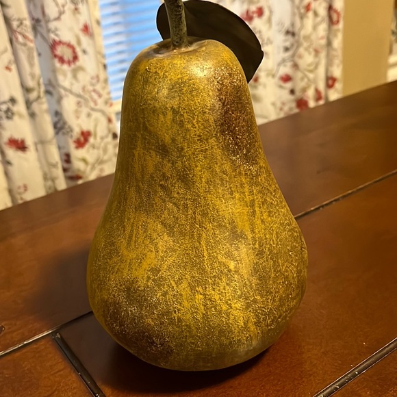 Large Rustic Decorative Pear 🍐 - Picture 5 of 12